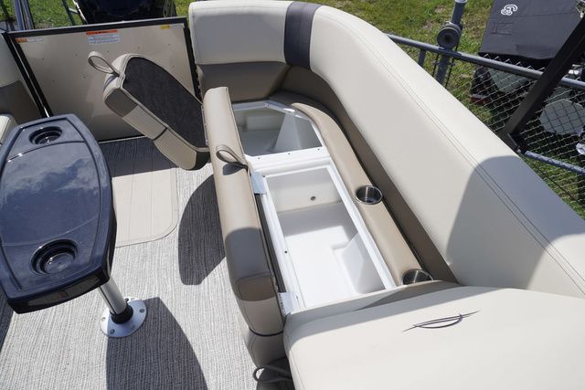 2025 SunCatcher Select 324RC - 20