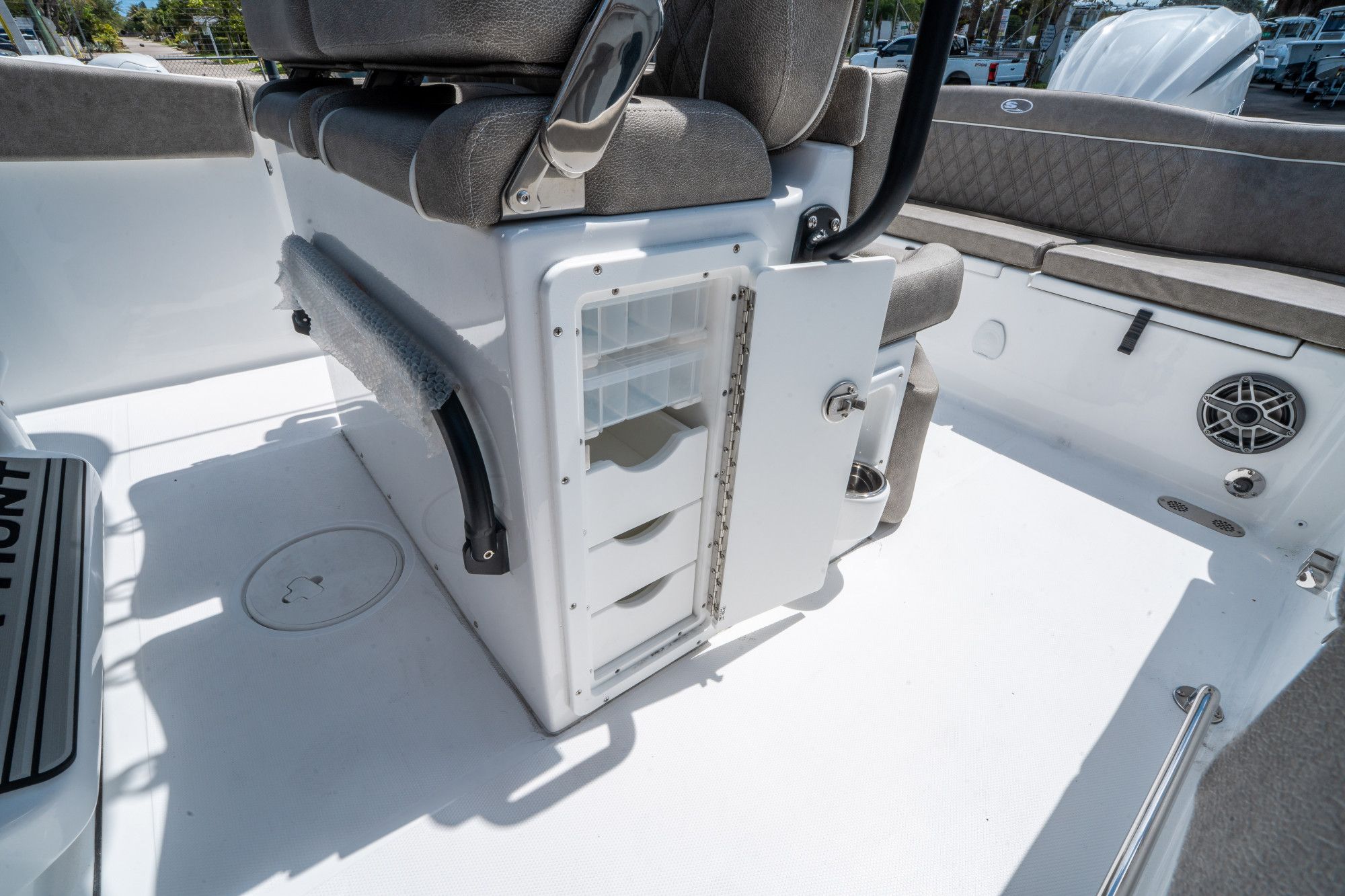 2026 Sea Hunt Ultra 255 SE - 20