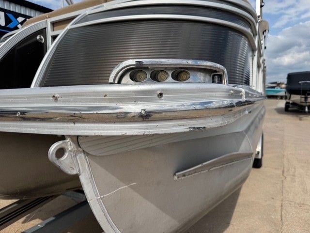 2016 Bennington 2575 QCW - 3