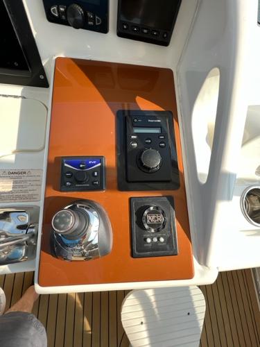 2009 Ovation 52 Ovation - 58