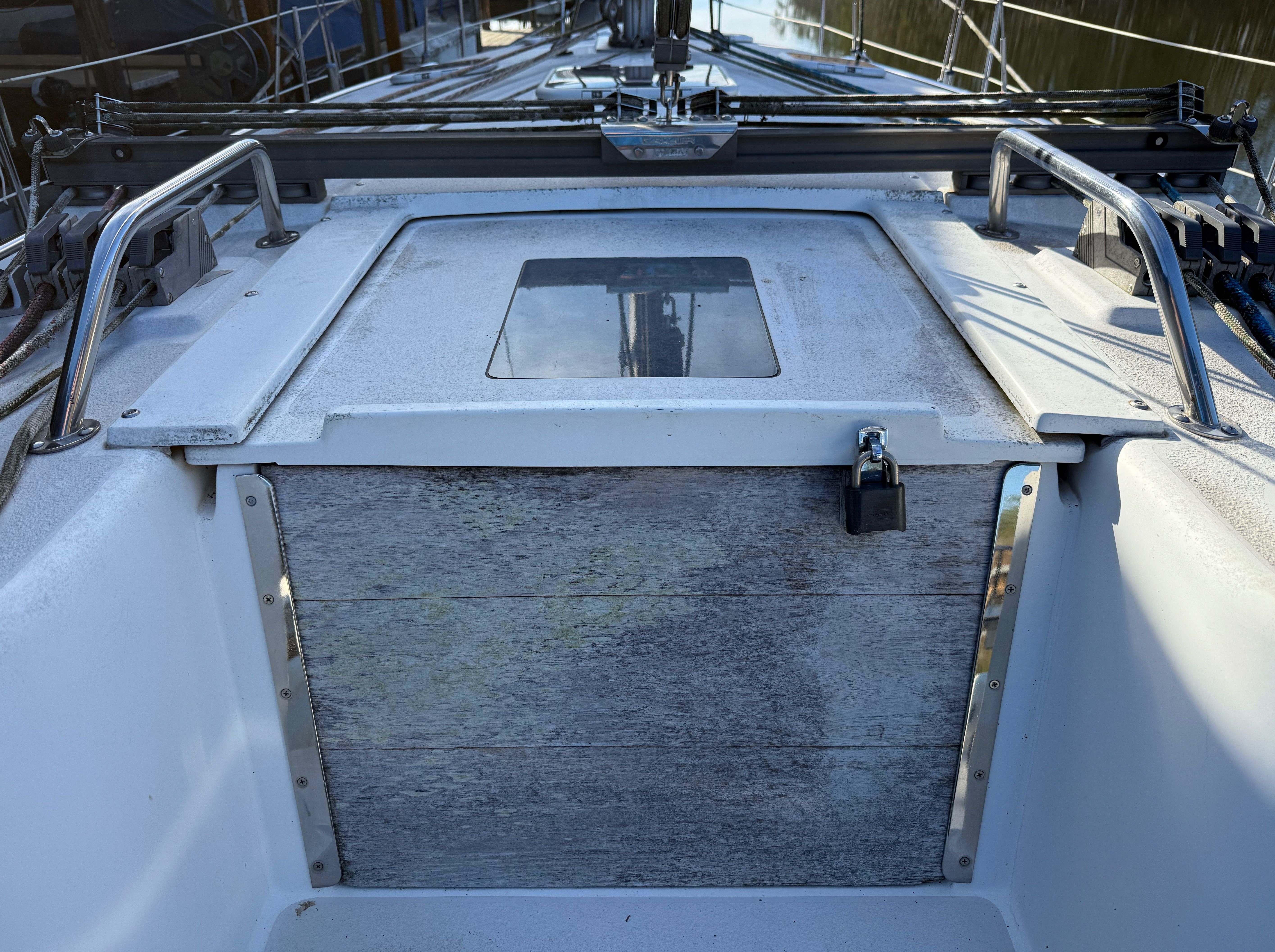 2001 Catalina 380 - 10