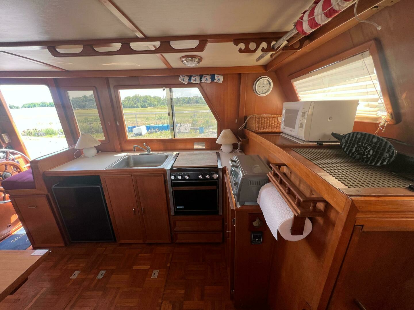 1987 Hershine Newburyport - Image 29