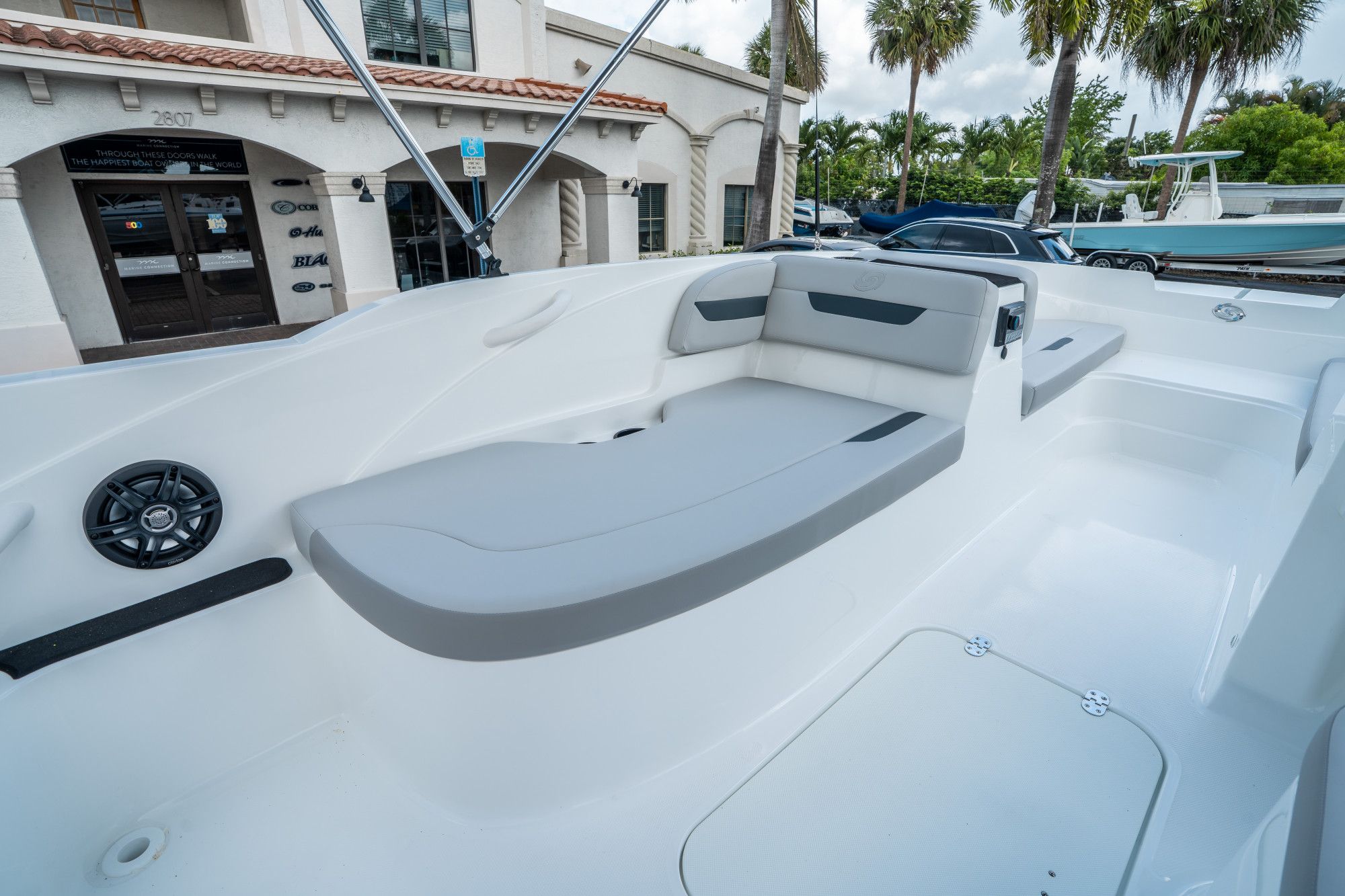 2026 Hurricane SunDeck Sport 185 OB - 15