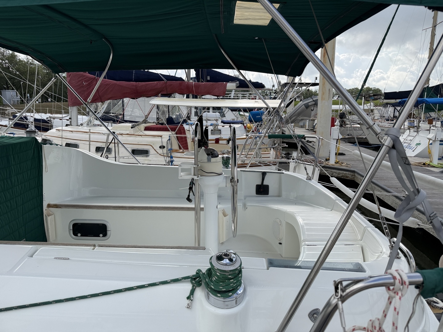 1995 Beneteau OCEANIS 321 - Image 34