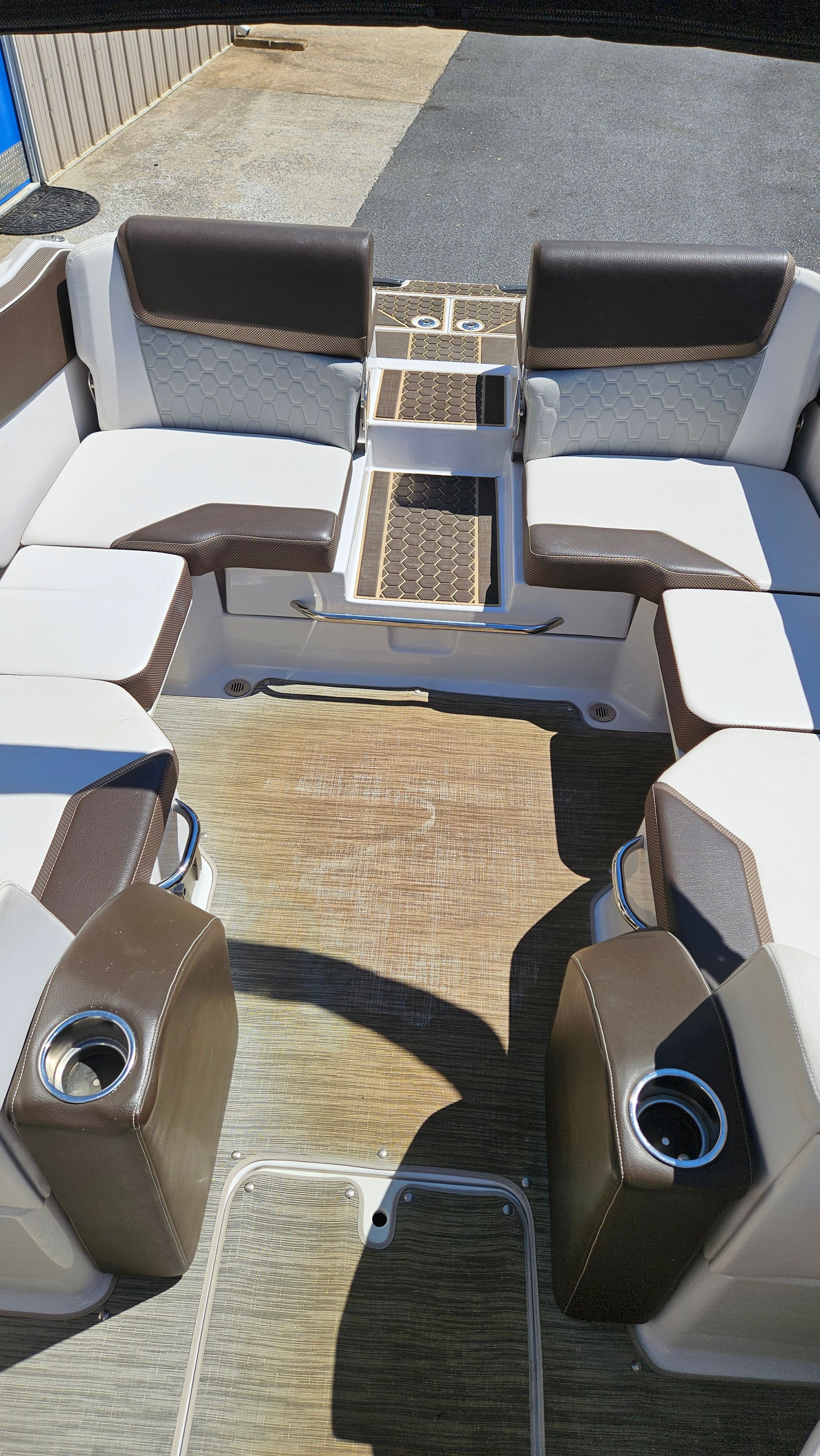 2019 Scarab 255 ID - 4