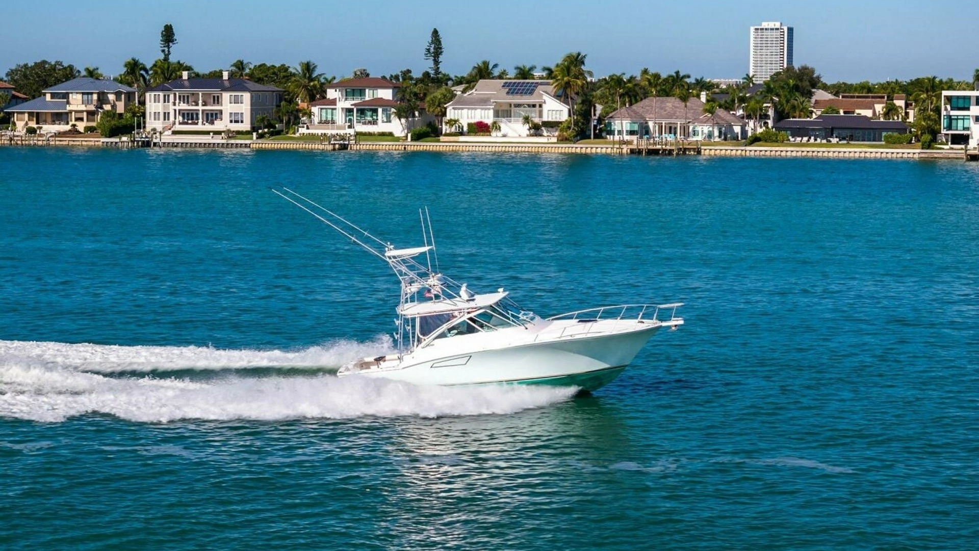 2005 Cabo 40 Express - Image 78