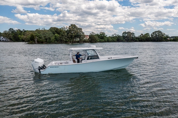 2023 Sportsman Open 352 Center Console