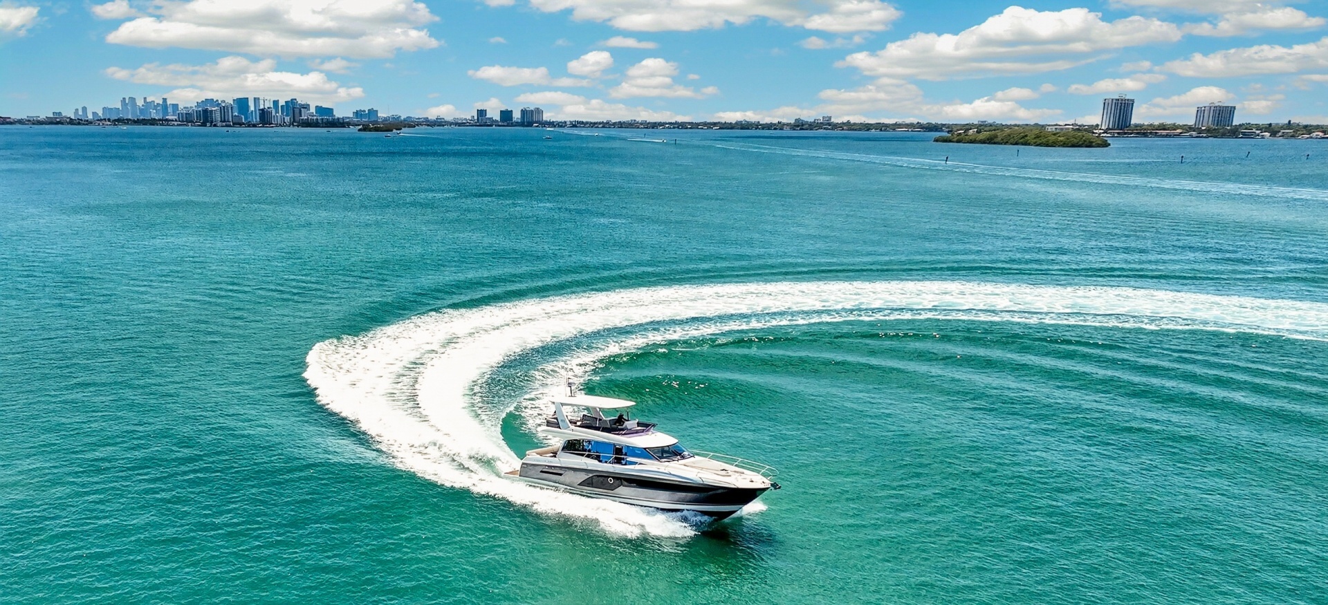 2023 Prestige 590 - Image 7