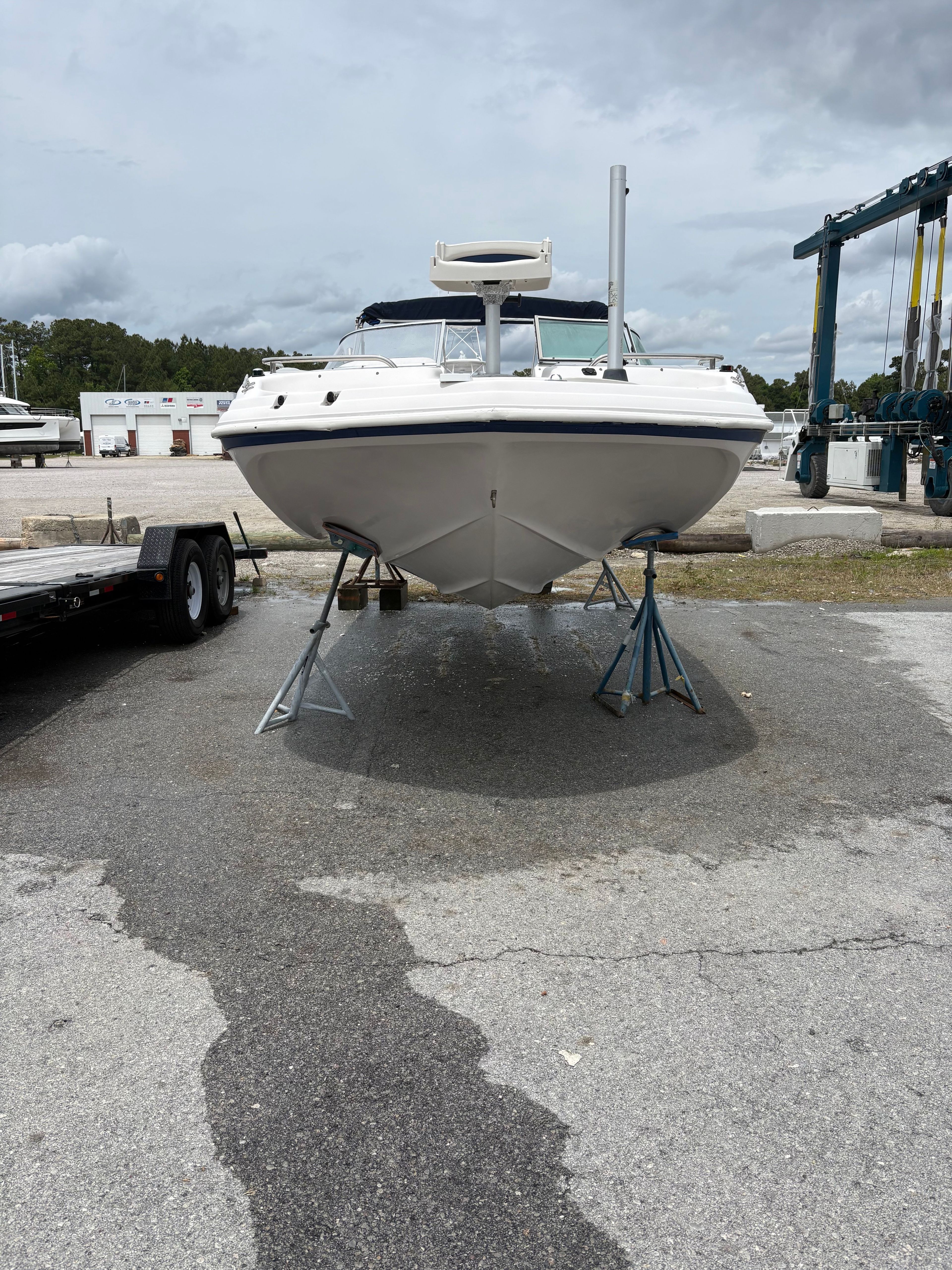 2003 Hurricane SunDeck 217 OB - 7