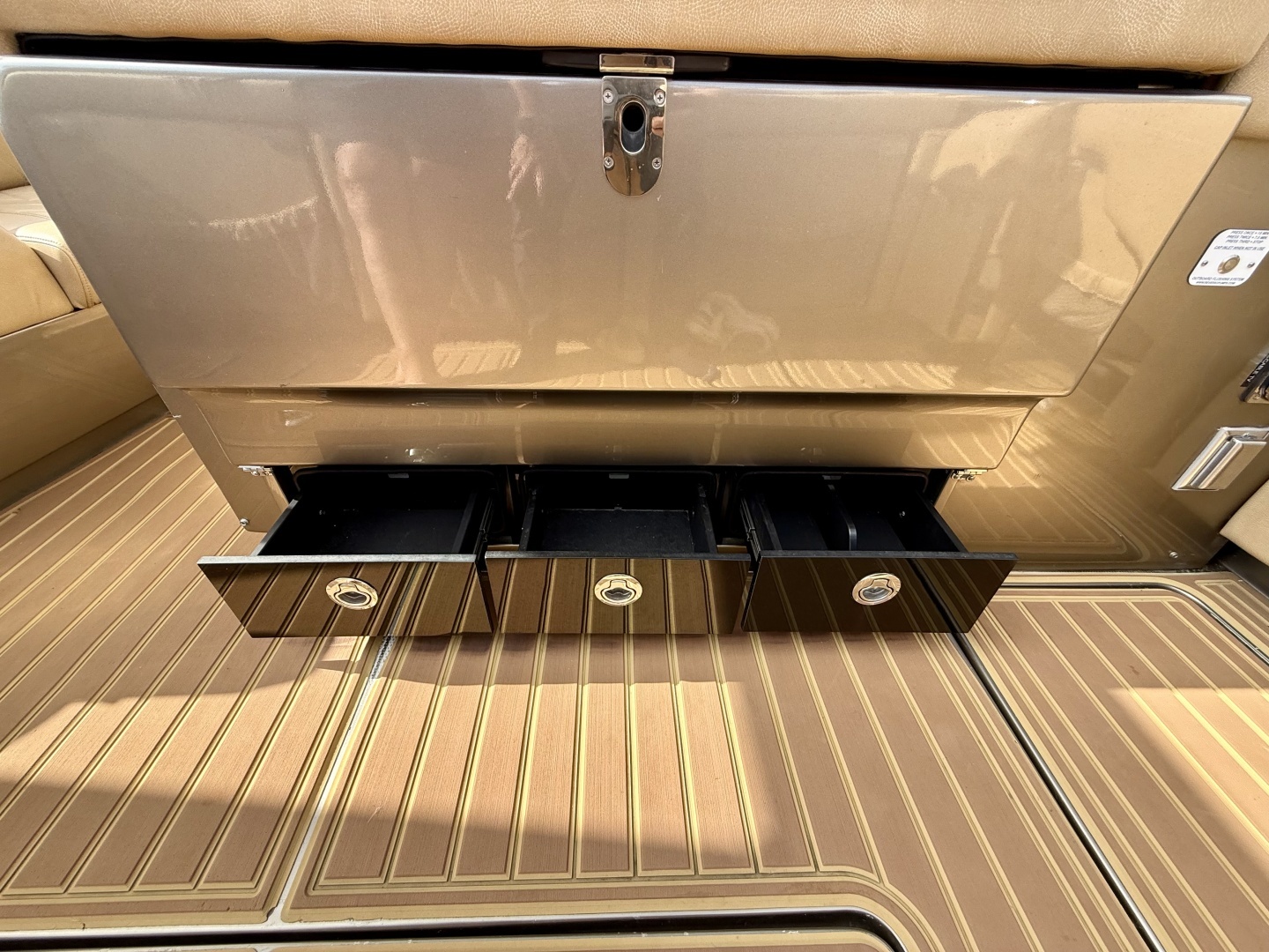 2020 Nor-Tech 550 SPORT CENTER CONSOLE - Image 31