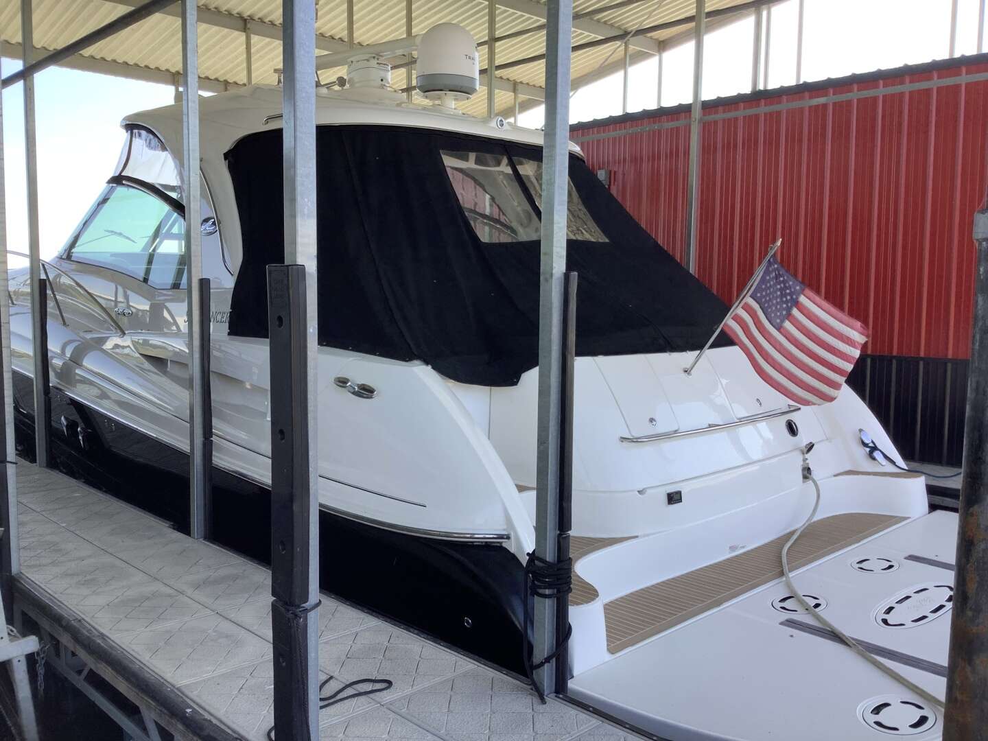 2007 Sea Ray 52 SUNDANCER - Image 18