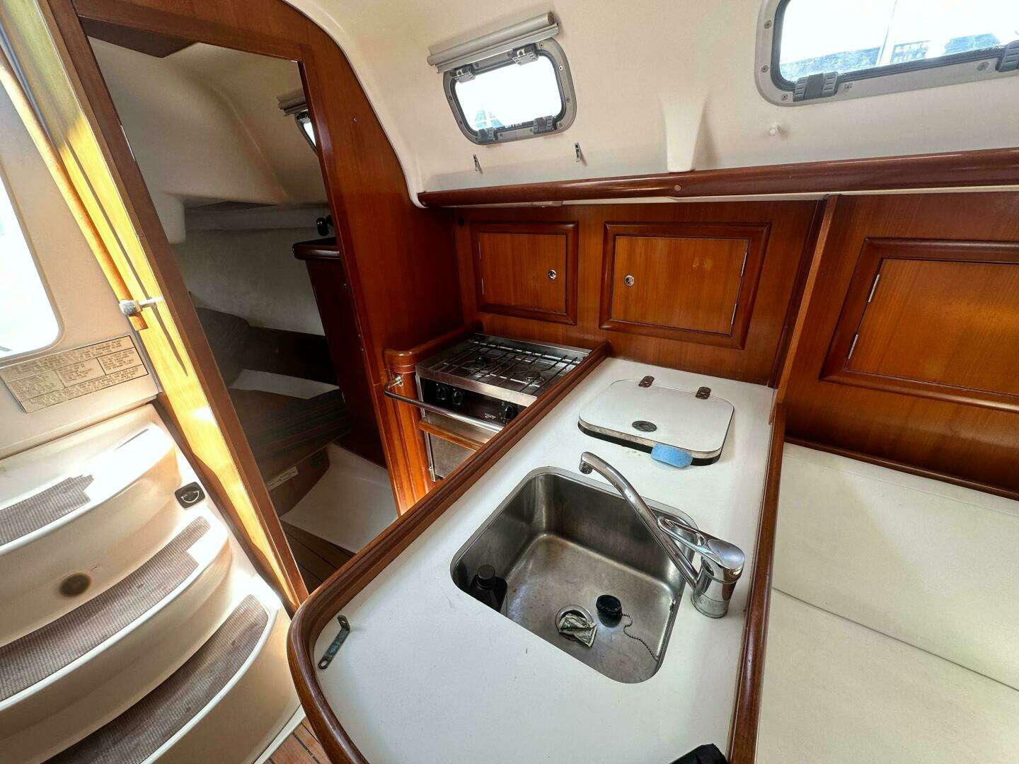 2007 Beneteau Oceanis Clipper 323 - Image 11