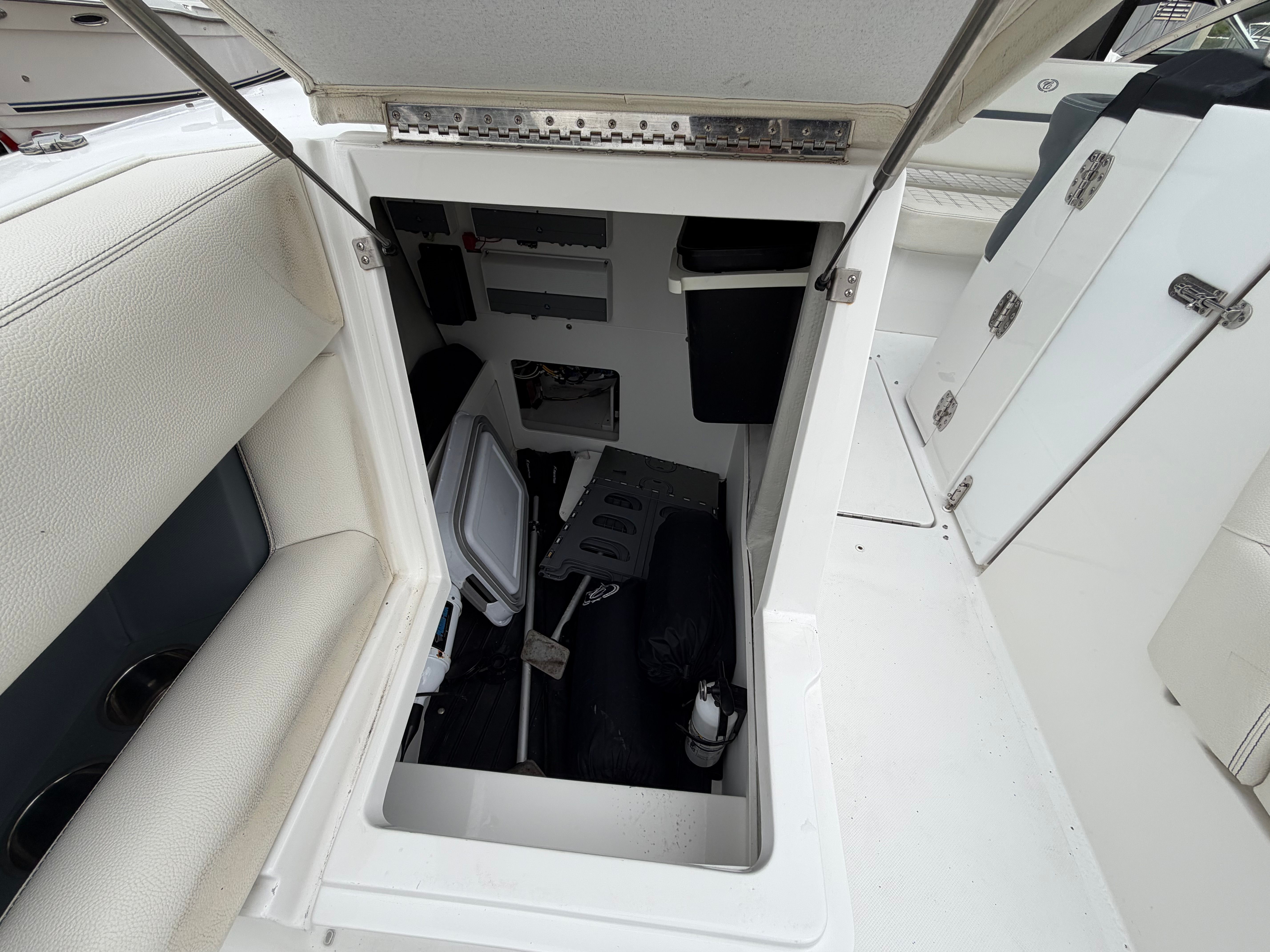 2021 COBALT 30 SC - Image 18