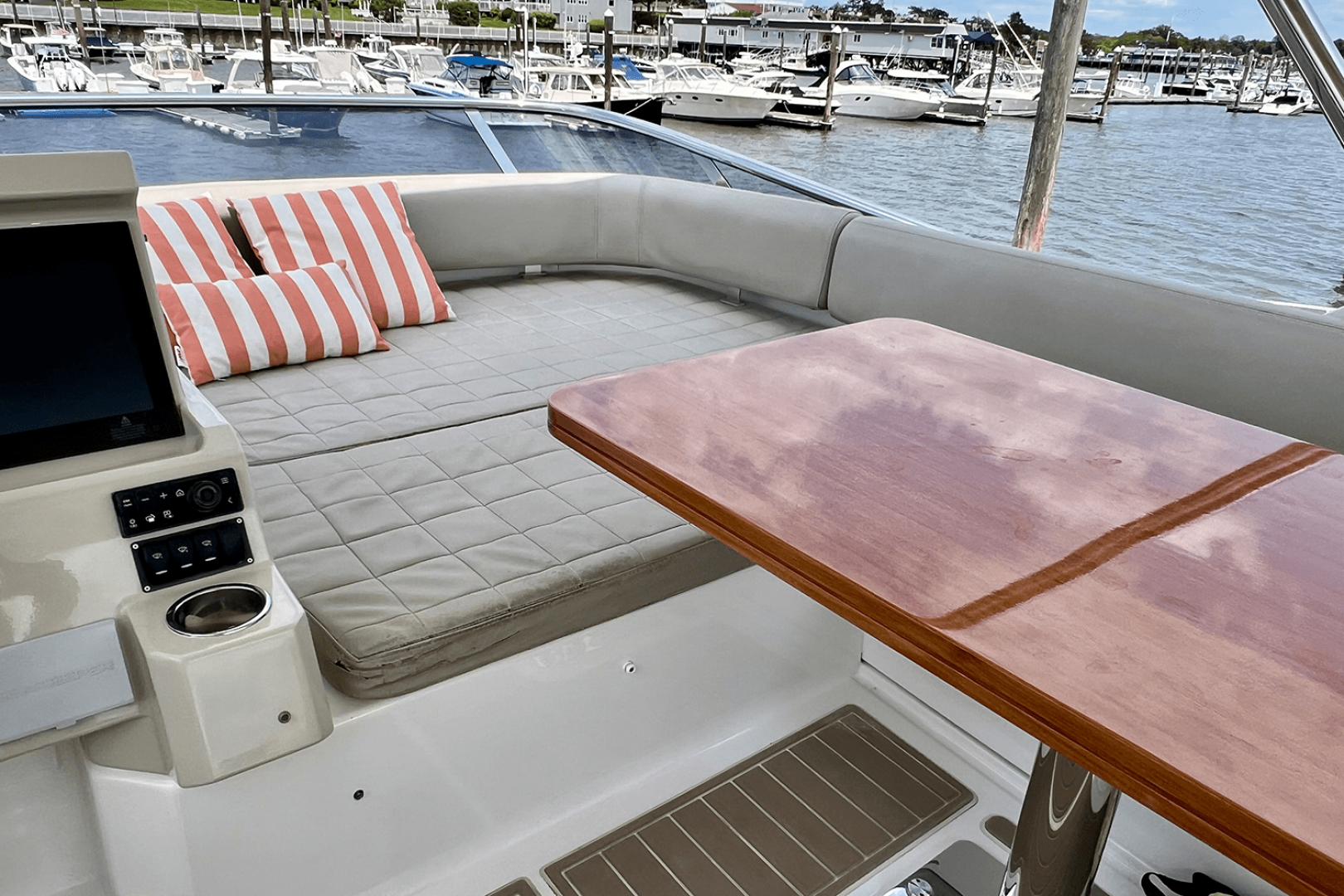 2019 Azimut 50 FLYBRIDGE - Image 33