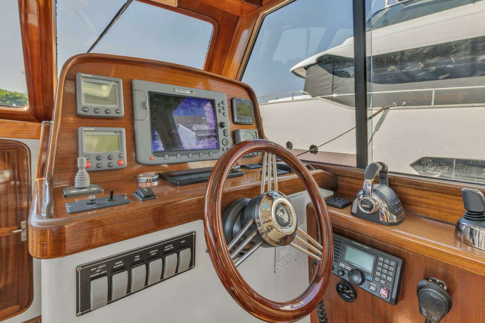2007 Gorbon 40 - Image 22