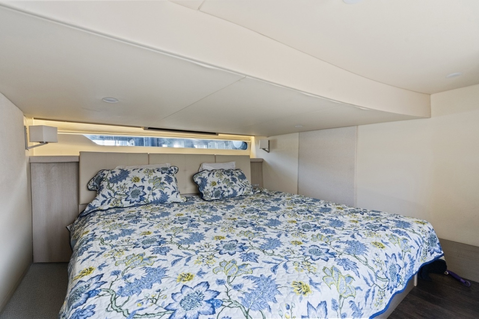 2020 Regal 42 Fly - Image 24
