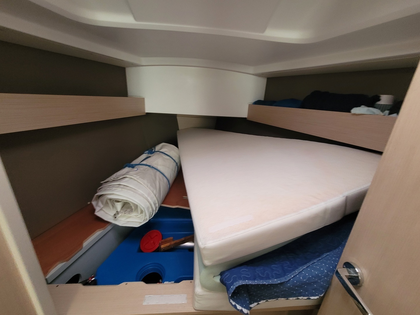 2020 Beneteau 30.1 - Image 35