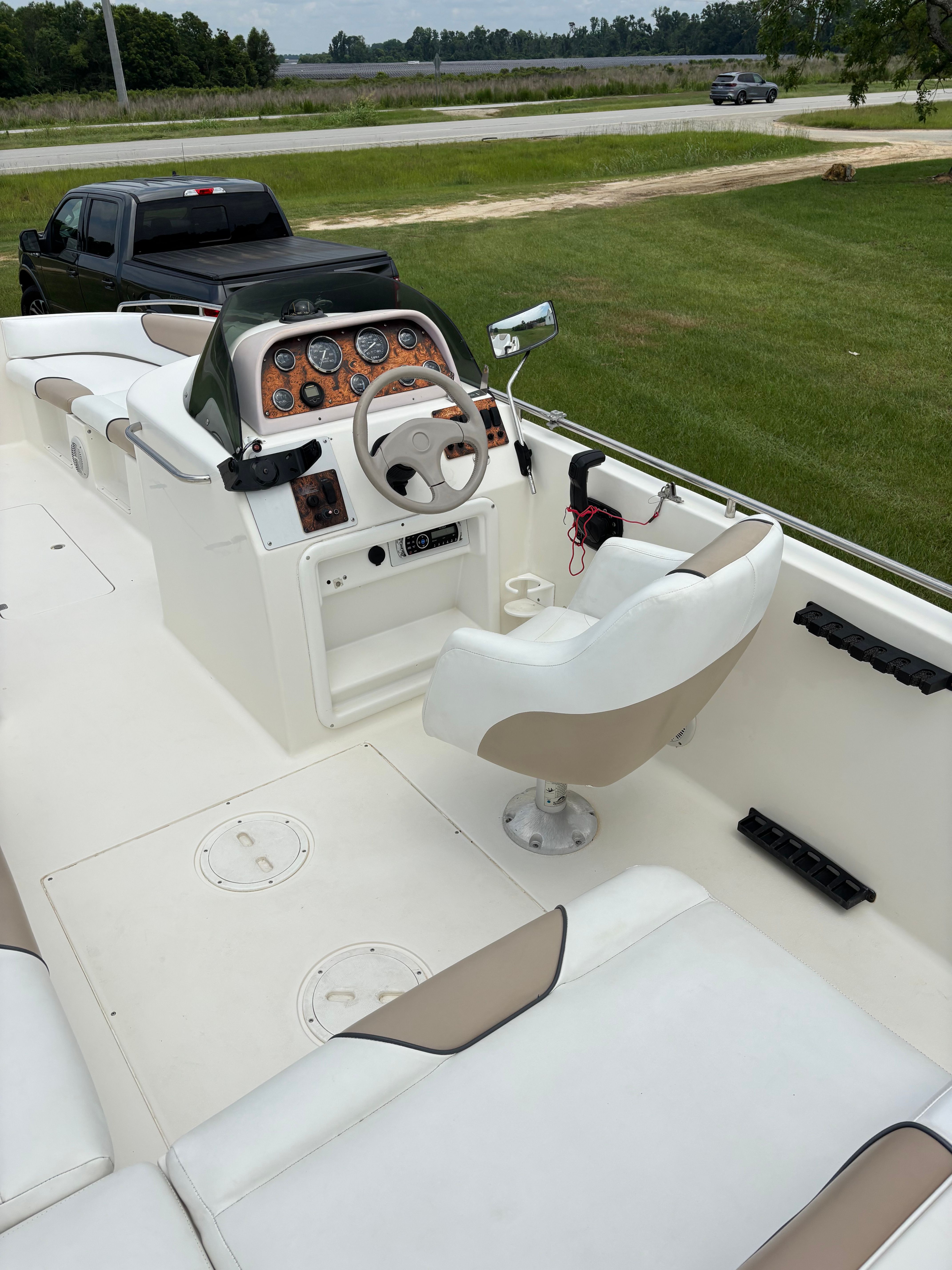1996 Cobia SPORT DECK 229 - 5