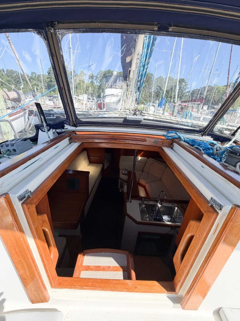 1998 Pacific Seacraft 37 - Image 24