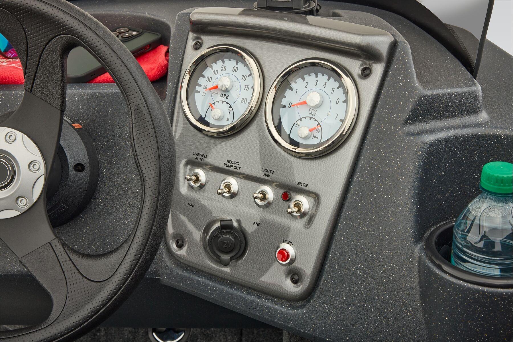 2026 Tracker Pro Guide V-16 SC - 24