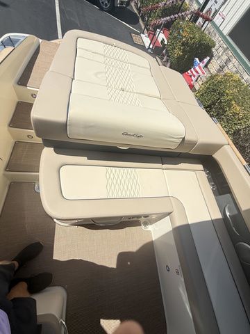 2026 Chris-Craft Bowrider Sportster WALKTHROUGH WINDSHIELD LUXURY B - 61