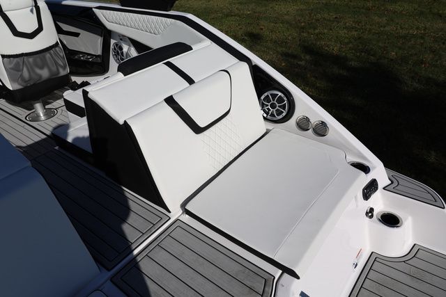 2026 Yamaha Boats 222S - 15
