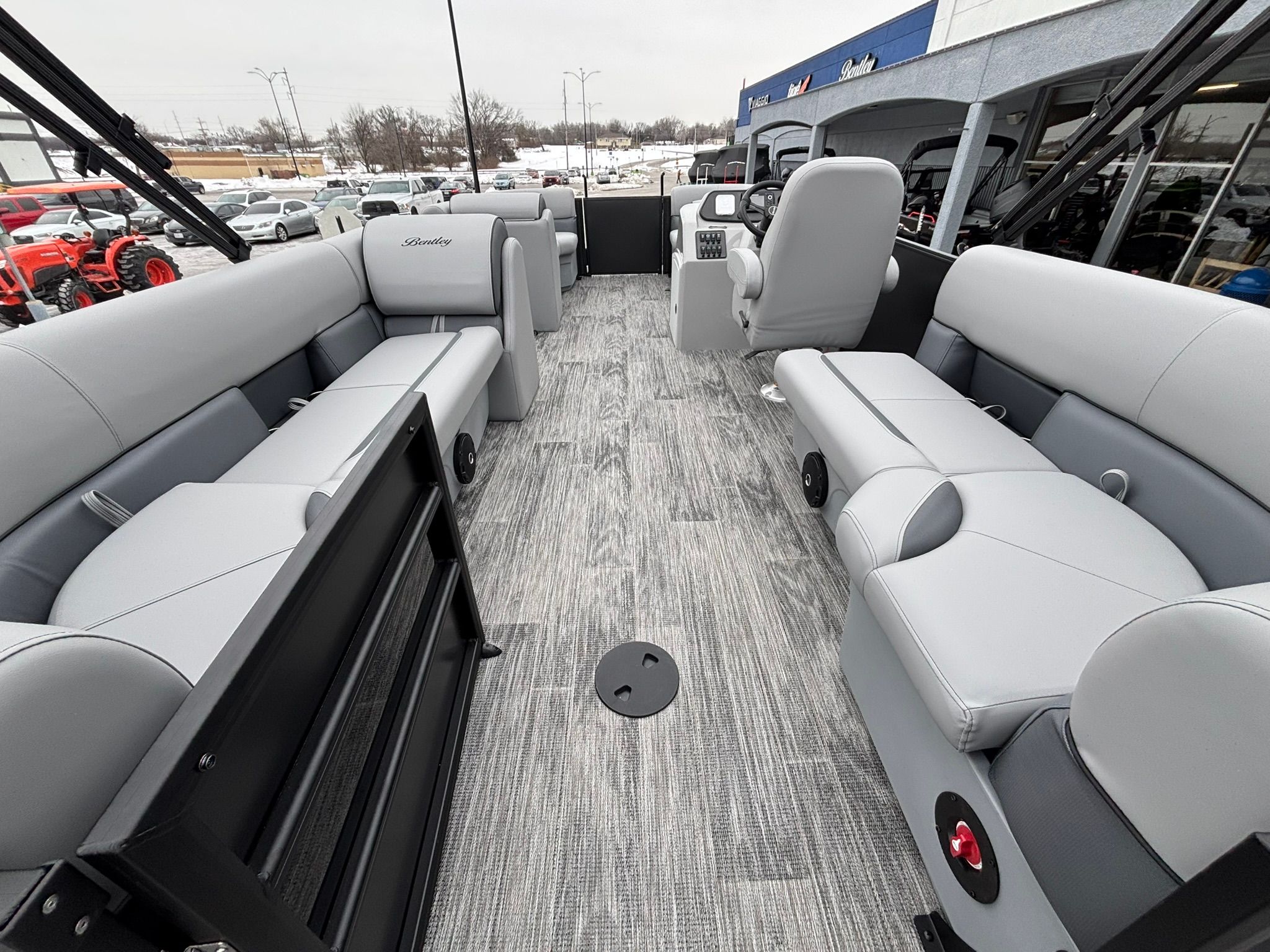 2027 Bentley Pontoons 223 Bolt - 31
