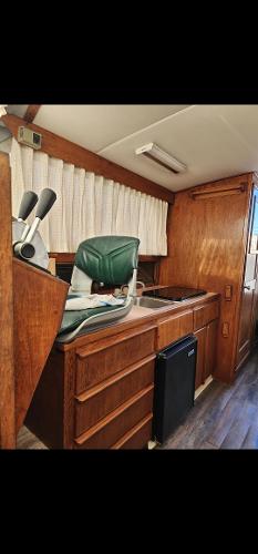 1990 Fairbanks 28ft sportfisher - 8