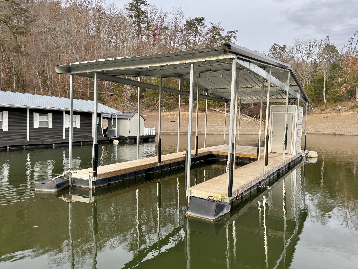 2022 Custom Premier Docks 16 x 40 Dock - Image 23