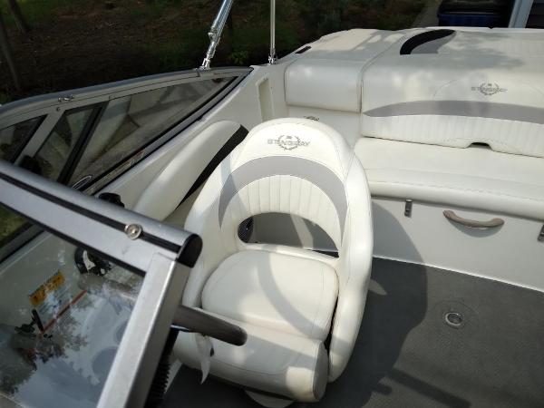 2011 Stingray 208CR - 12