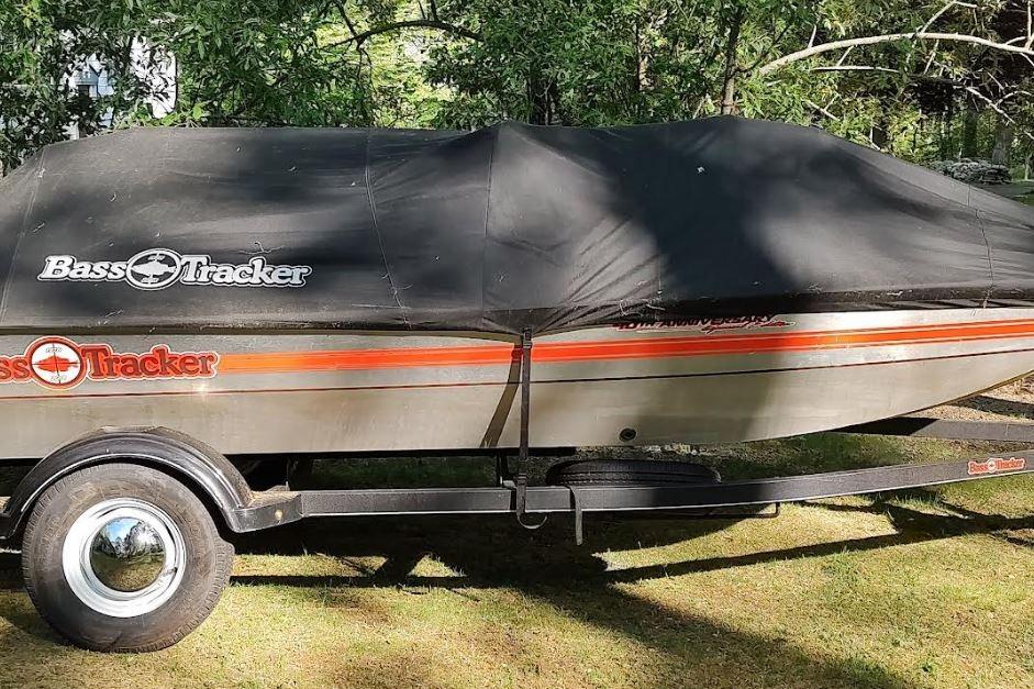2018 Bass Tracker 40th anniversary heritage edit