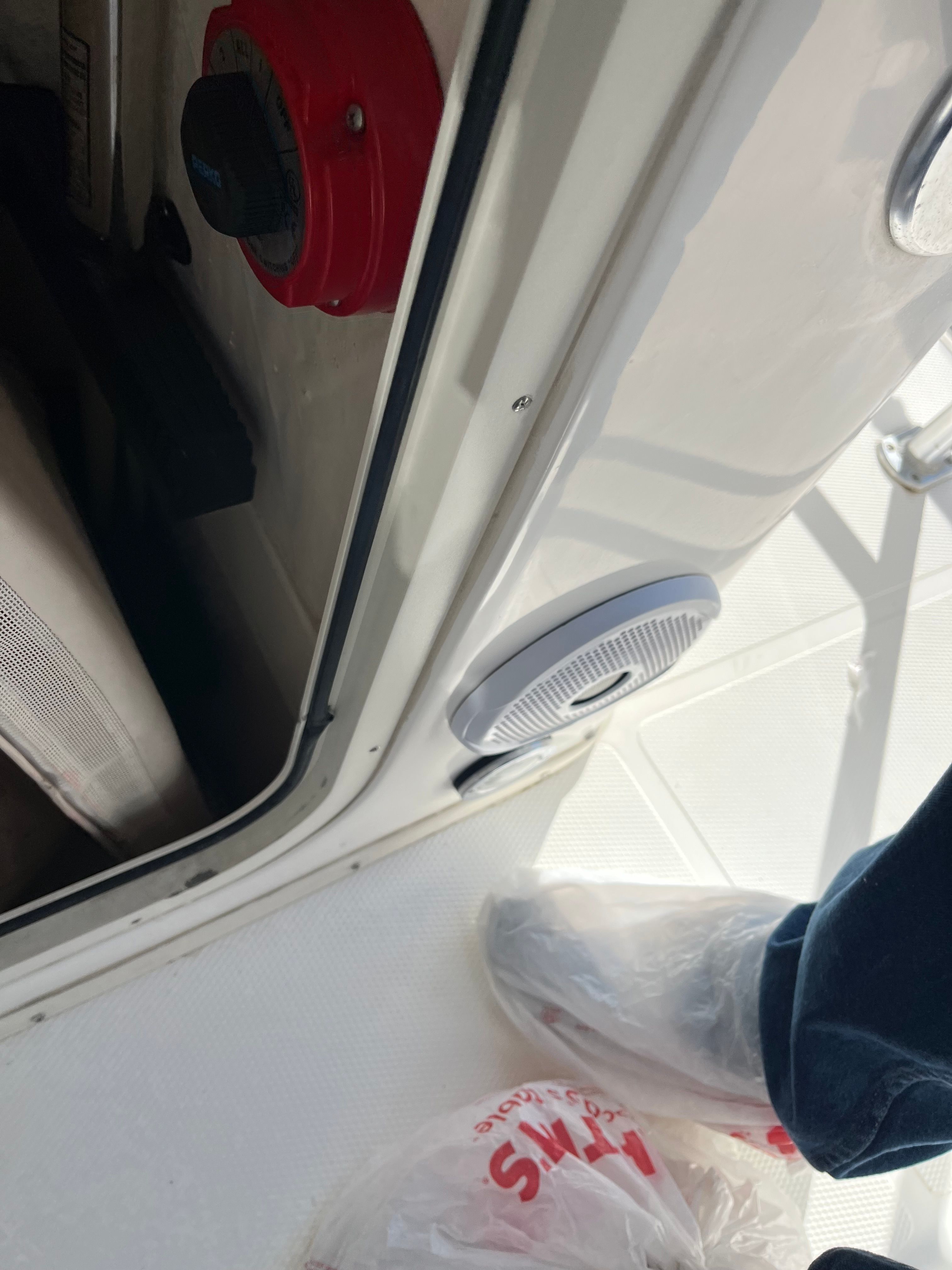 2002 Mako 232 Center Console - 39
