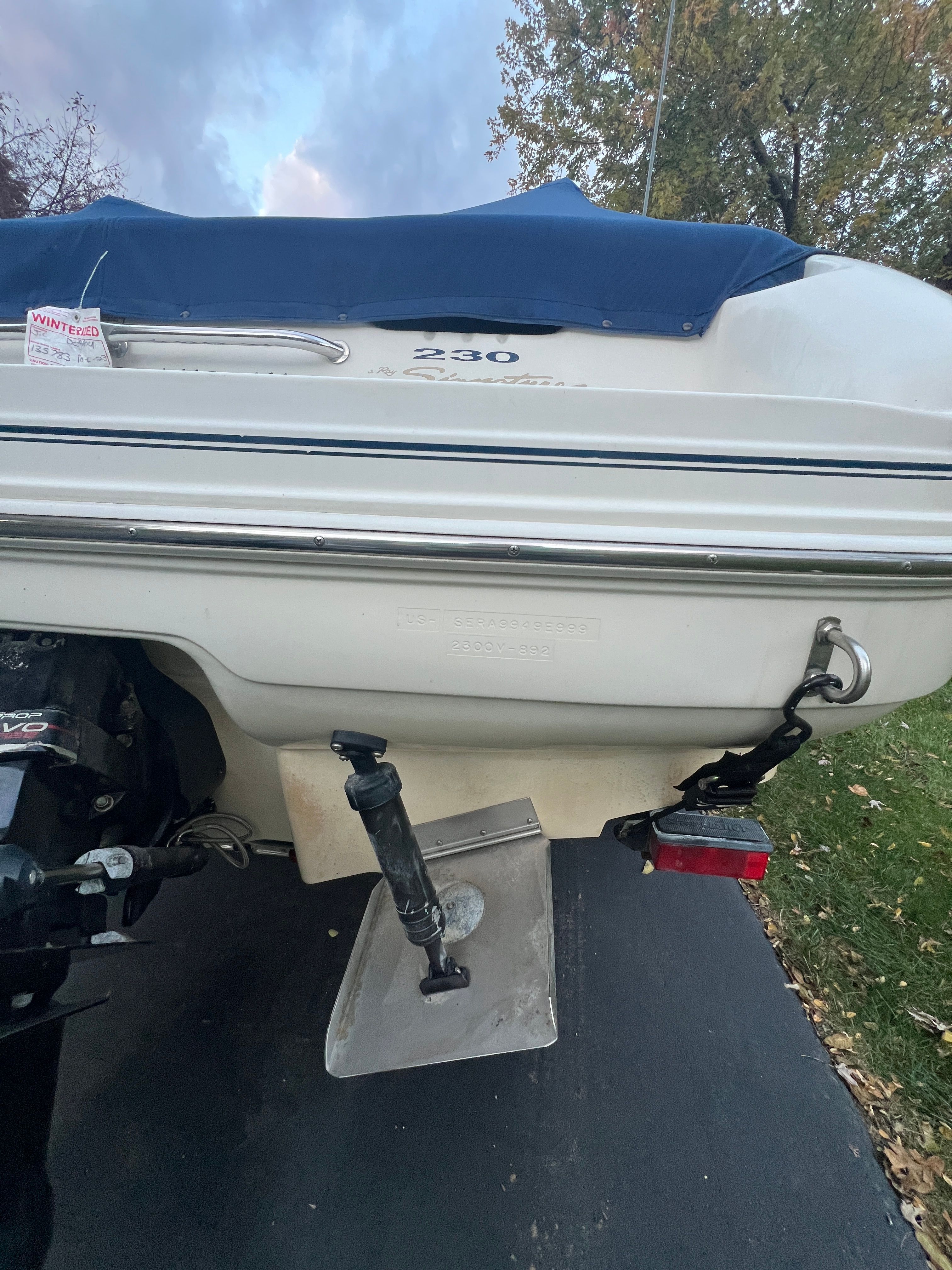 1999 Sea Ray 230 Overnighter - 25