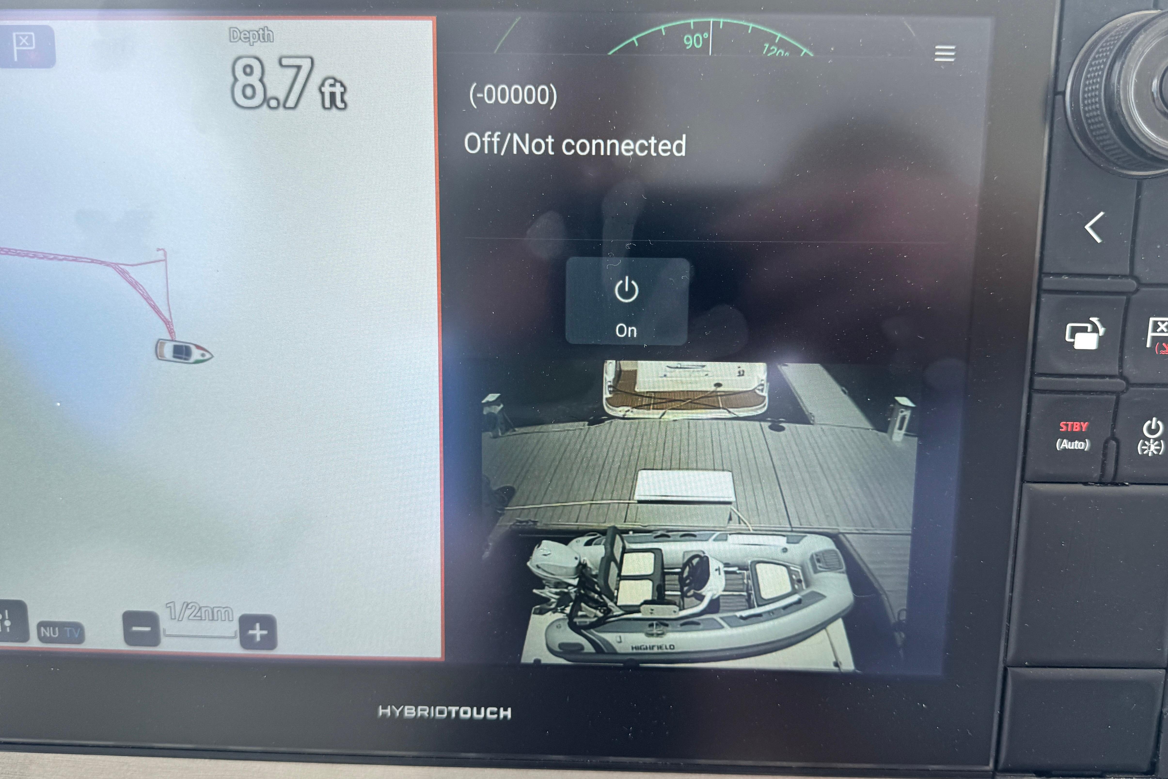 2007 Carver 47 Motor Yacht Digital Displays