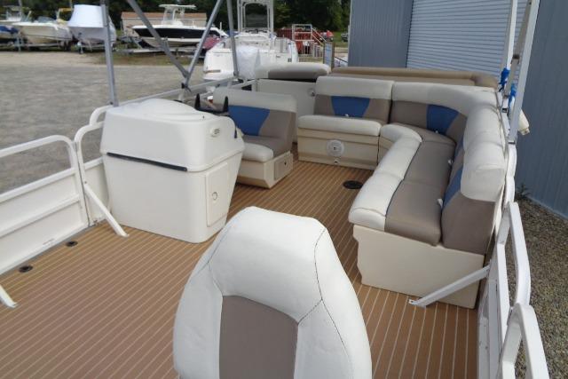 2008 Bentley Pontoons 200 CRUISE interior with spacious seating and helm, docked outdoors.