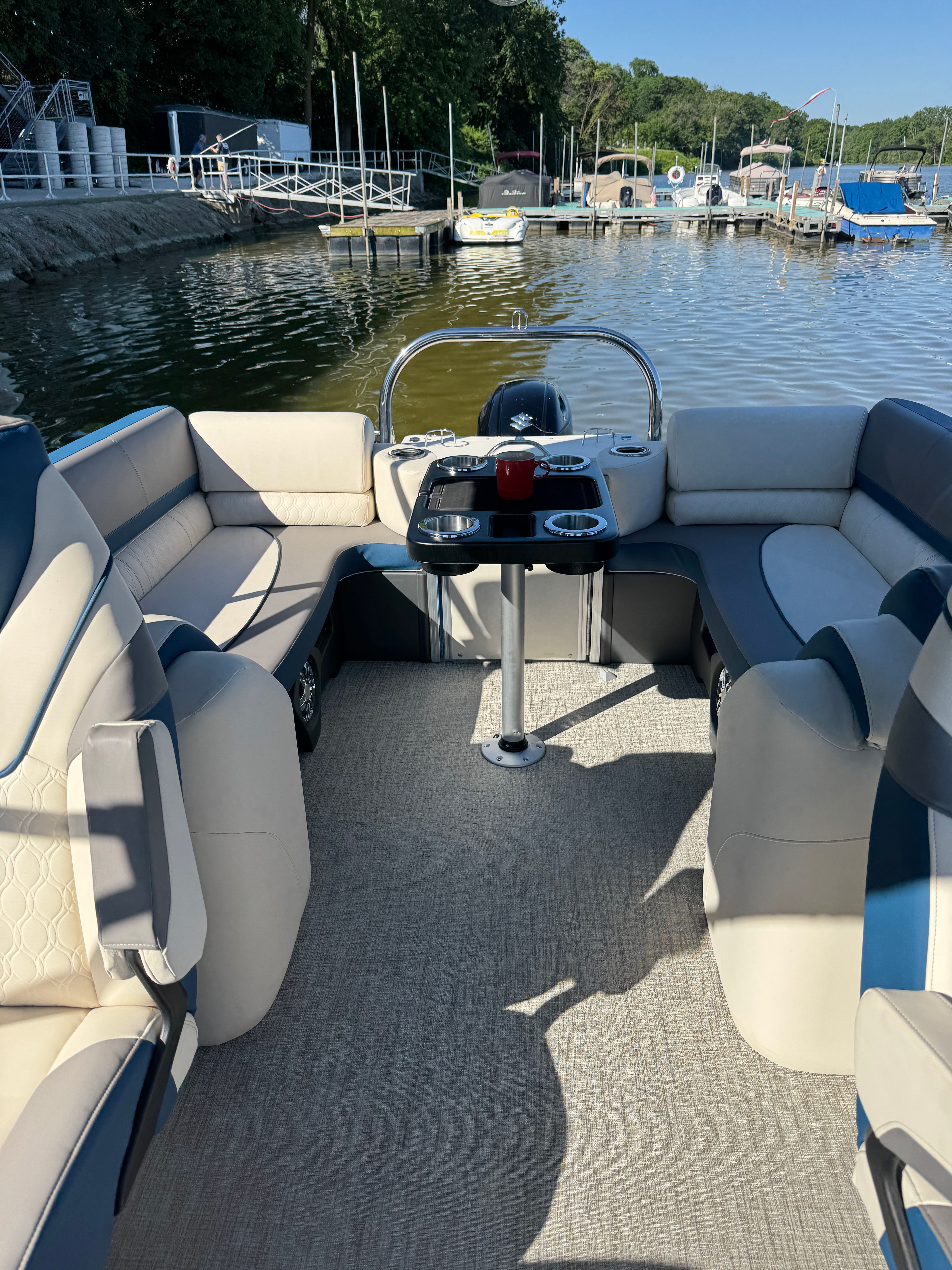 2024 Tahoe Pontoon Cascade Quad Lounger
