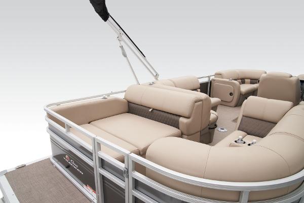 2025 Sun Tracker Party Barge 22 RF XP3 - 52