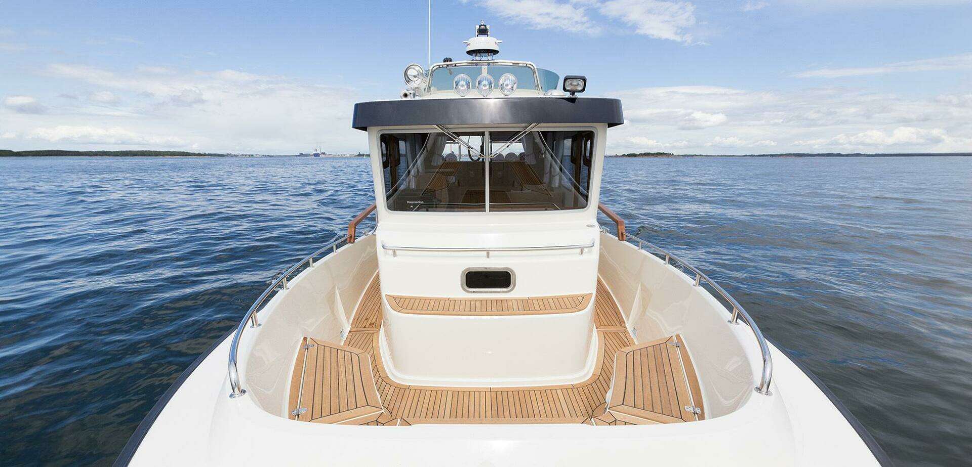 2027 Targa 30.1 - Image 13
