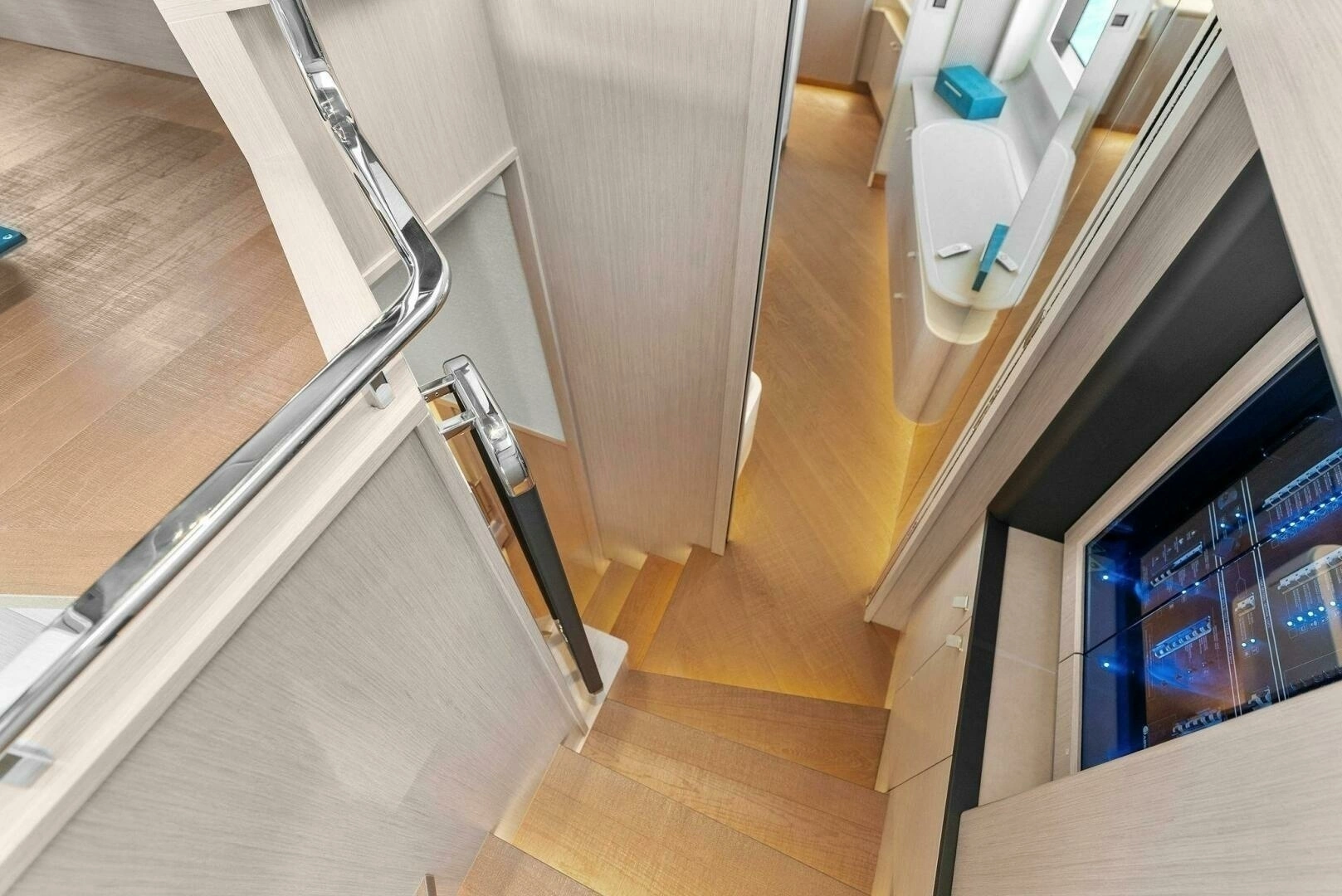 2026 Absolute 70 Navetta - Image 18