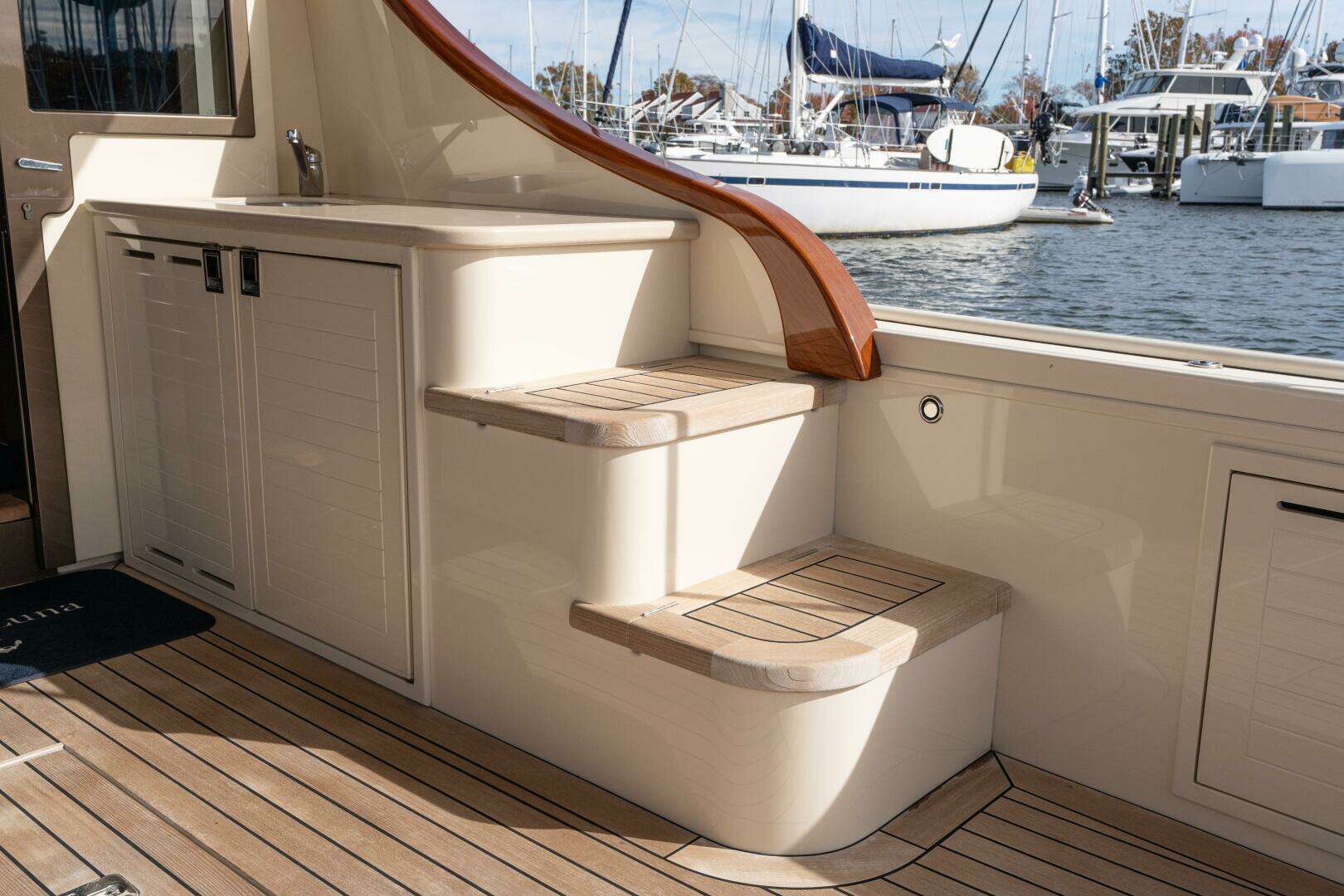 2016 Palm Beach Motor Yachts PB50 - Image 28