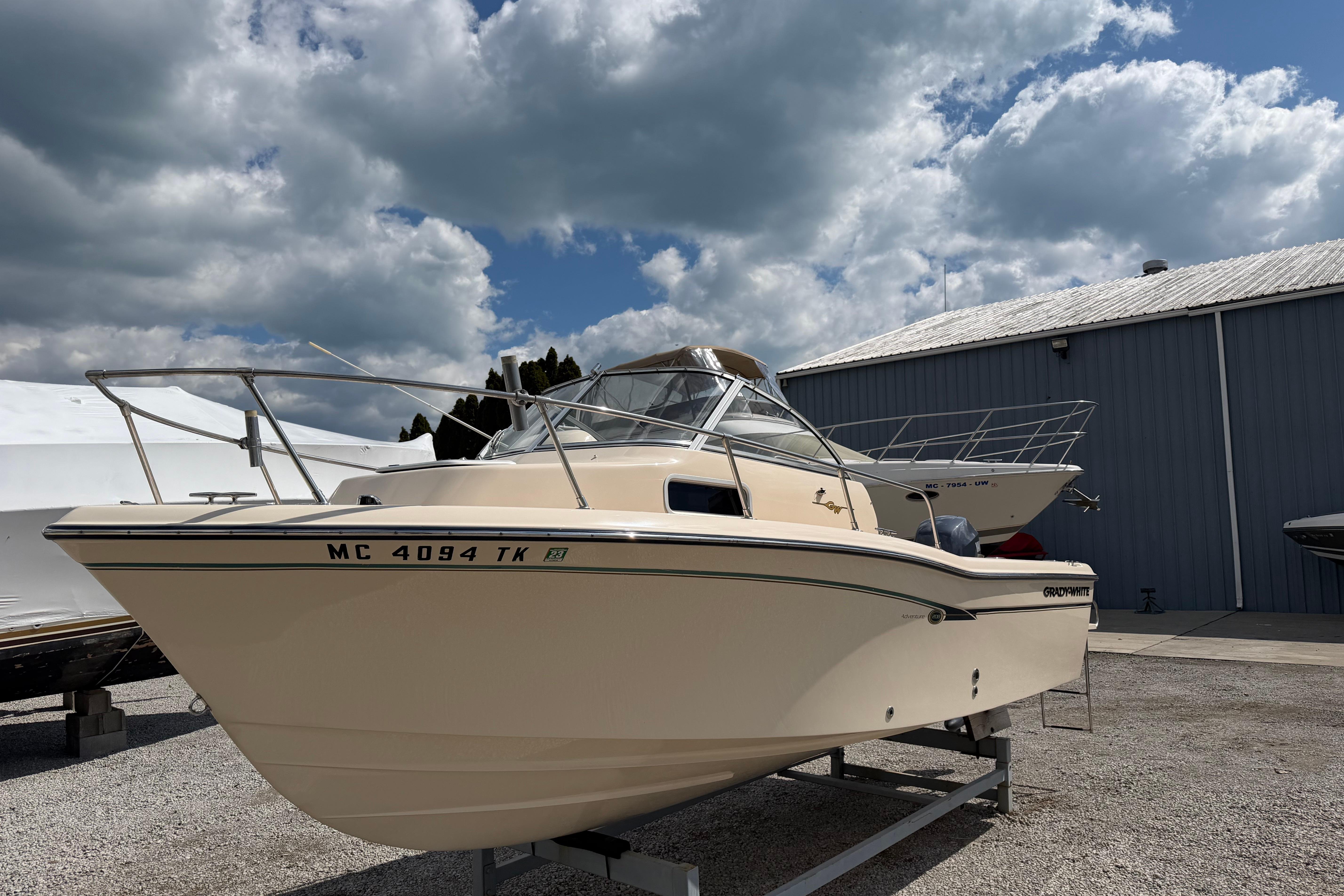 2011 Grady-White Adventure 208