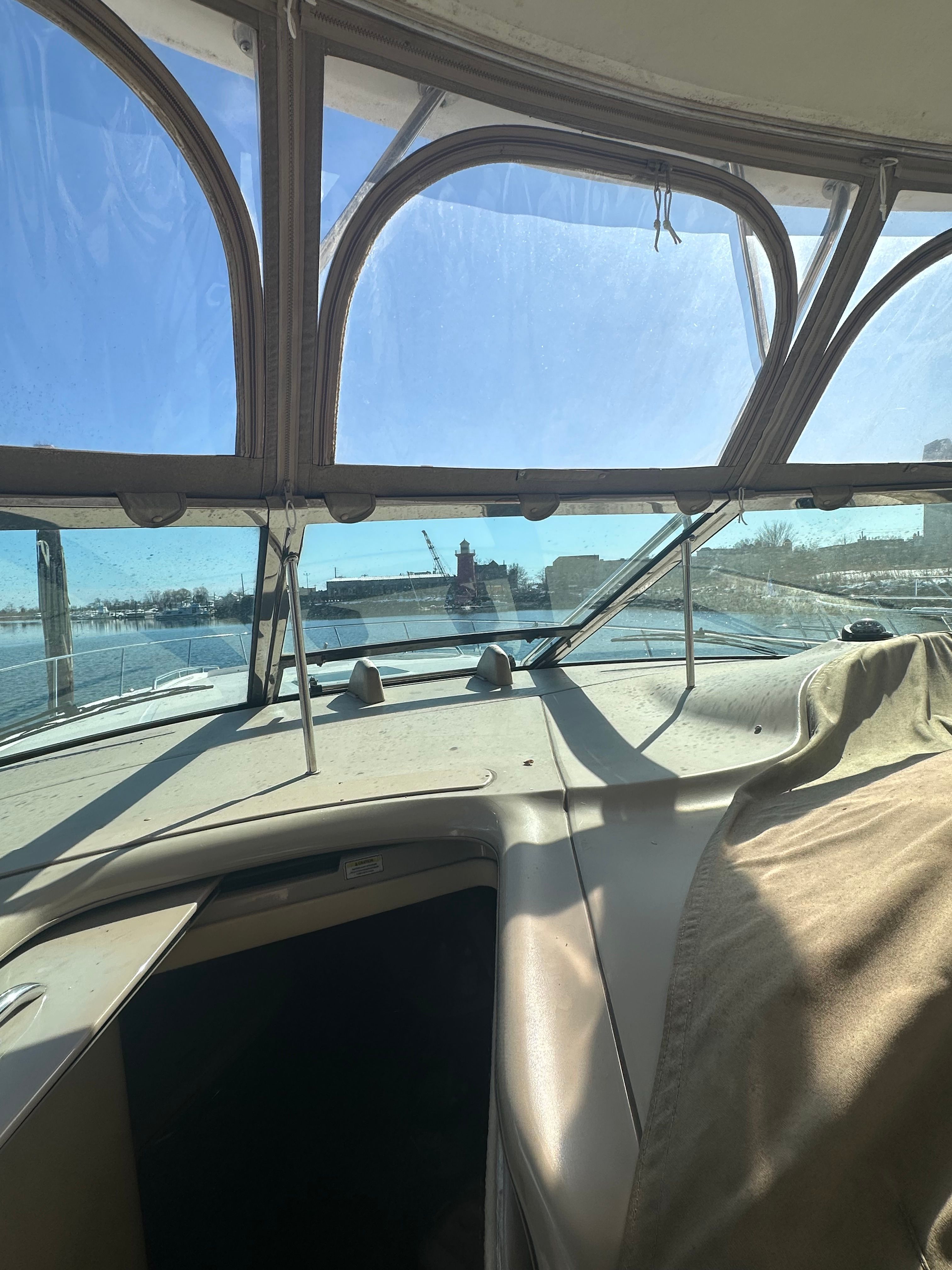 Interior view of a 2001 Sea Ray Sundancer 460 yacht.