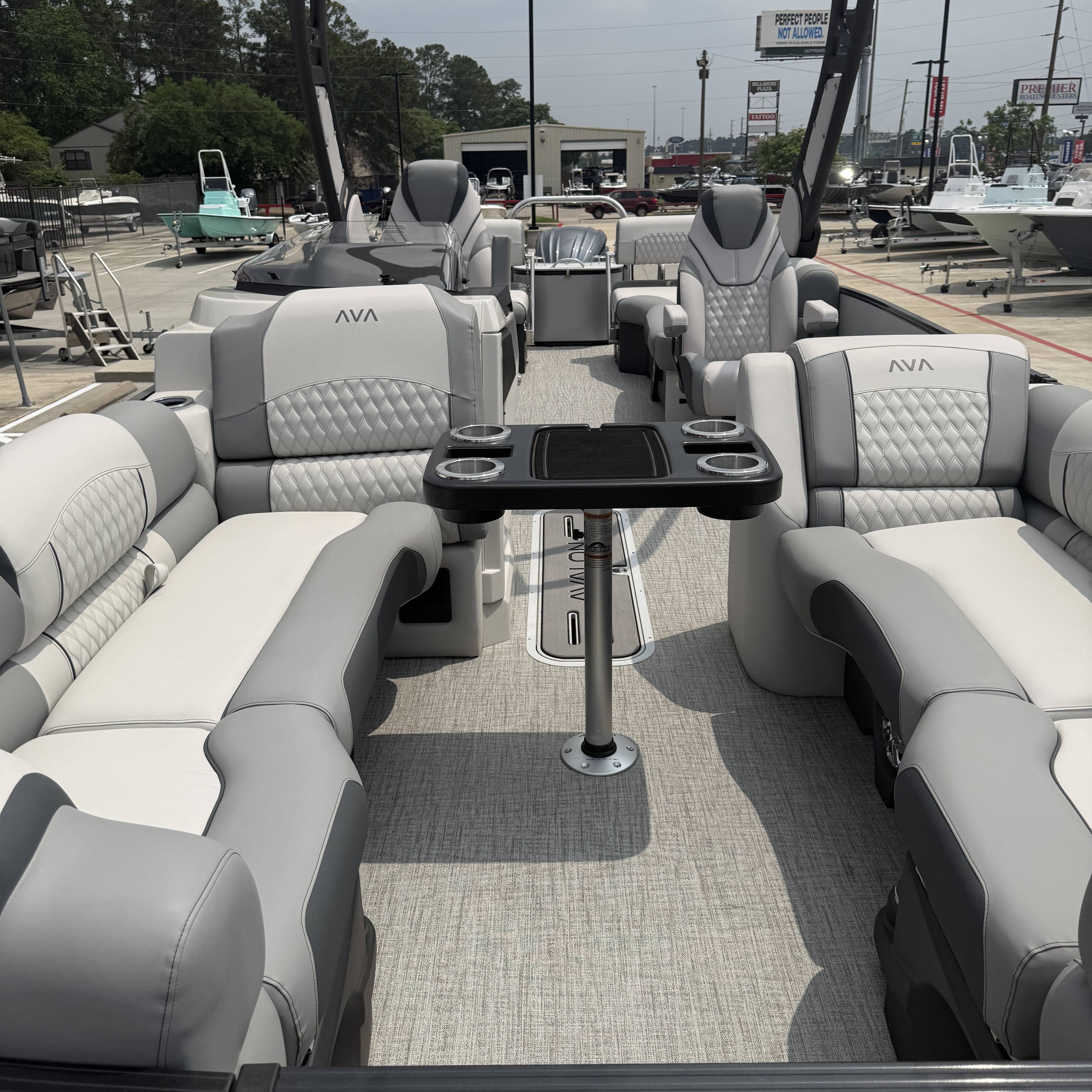 2026 Avalon QLS25T Excalibur - 38