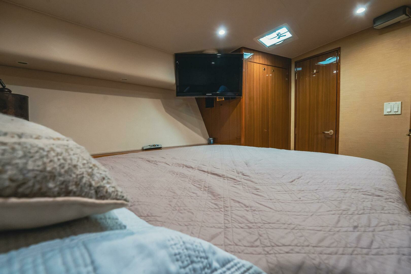 2005 Viking Convertible - Image 27
