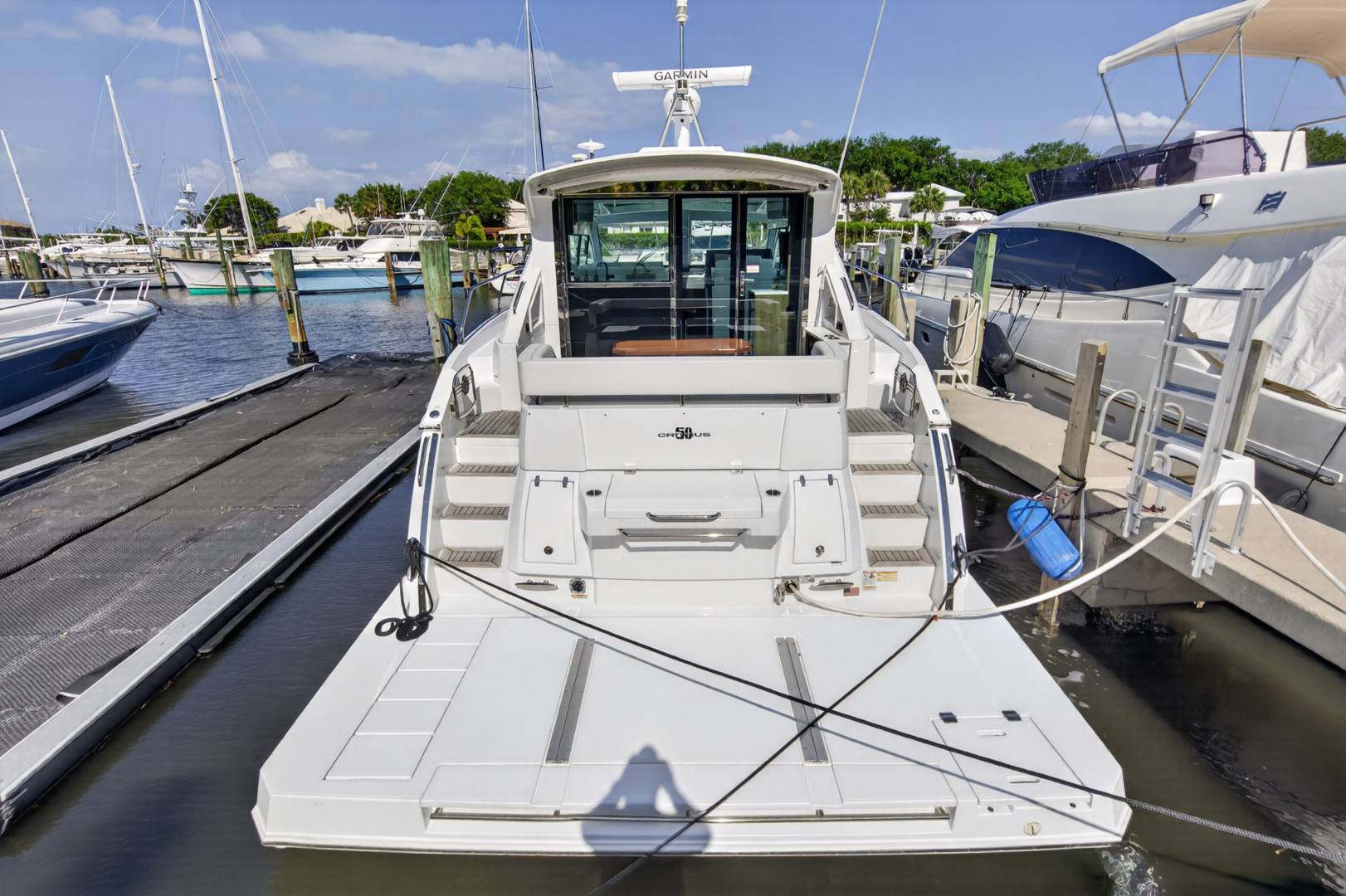 2023 Cruisers Yachts 50 CANTIUS - Image 20