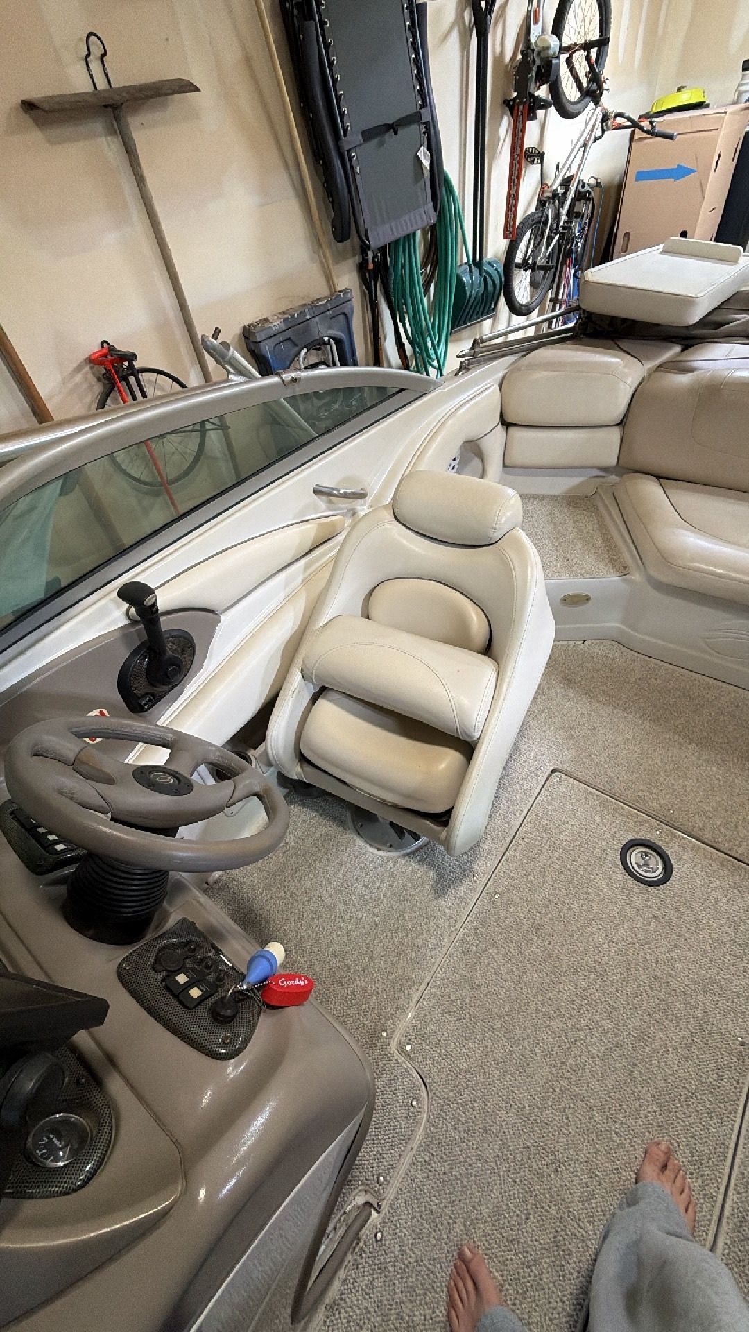 2006 Crownline 216 - 11