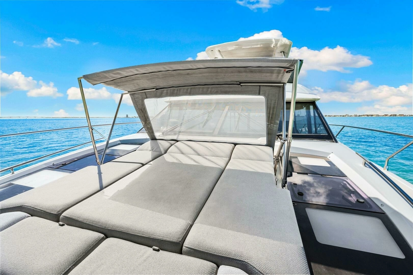 2019 Prestige 630 Flybridge - Image 19