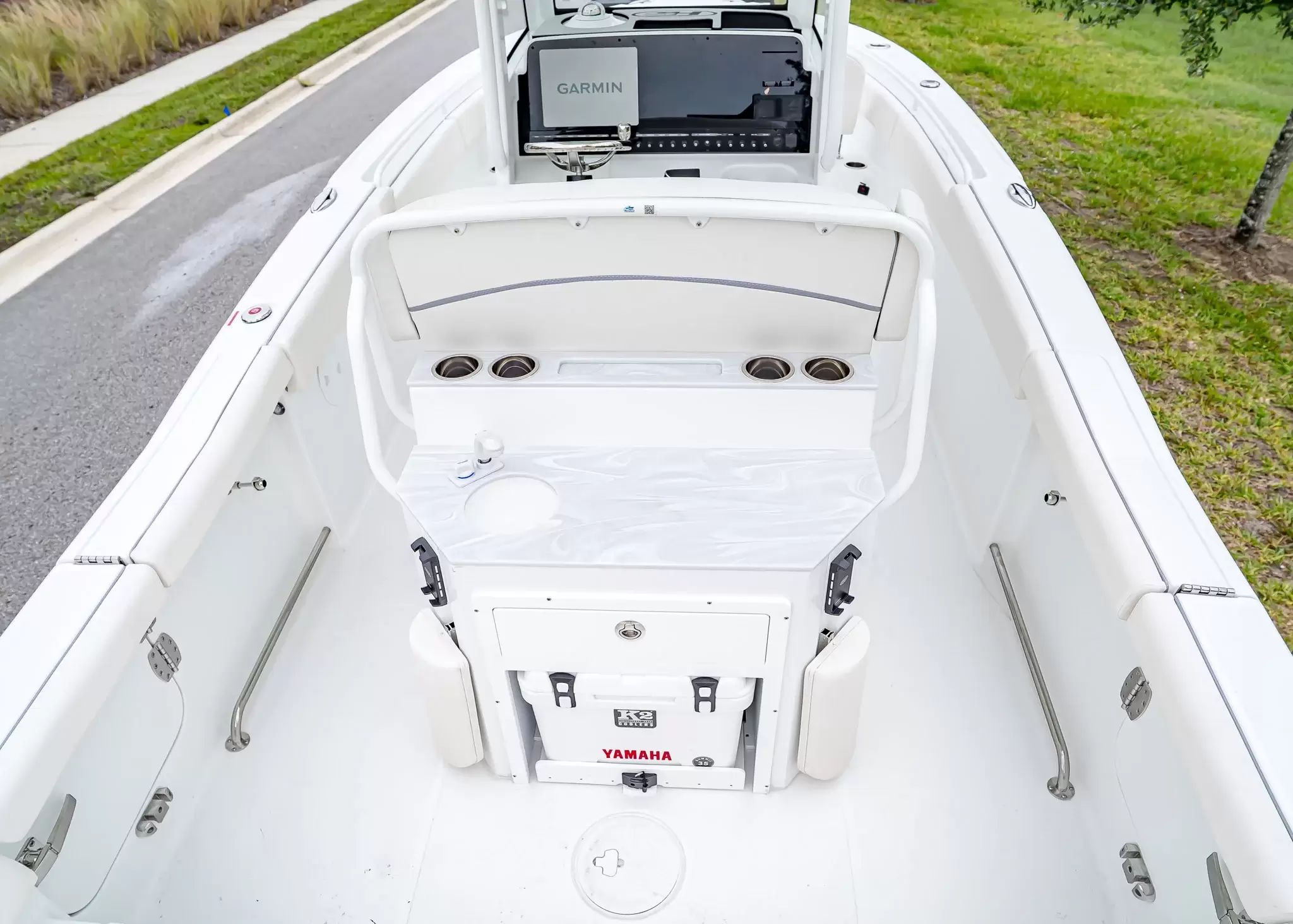 2027 Sea Hunt Ultra 255 SE - 6
