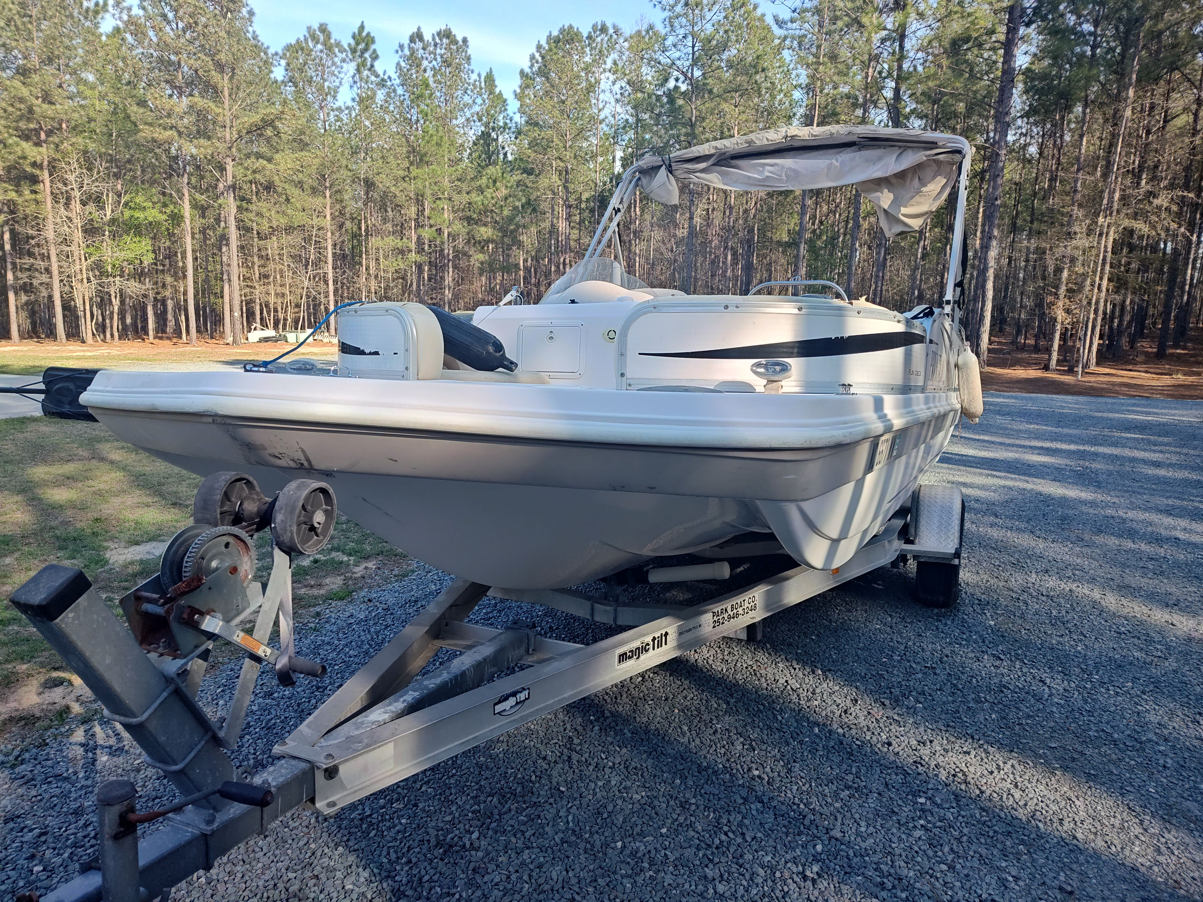 2003 Godfrey Hurricane Fun Deck - 11