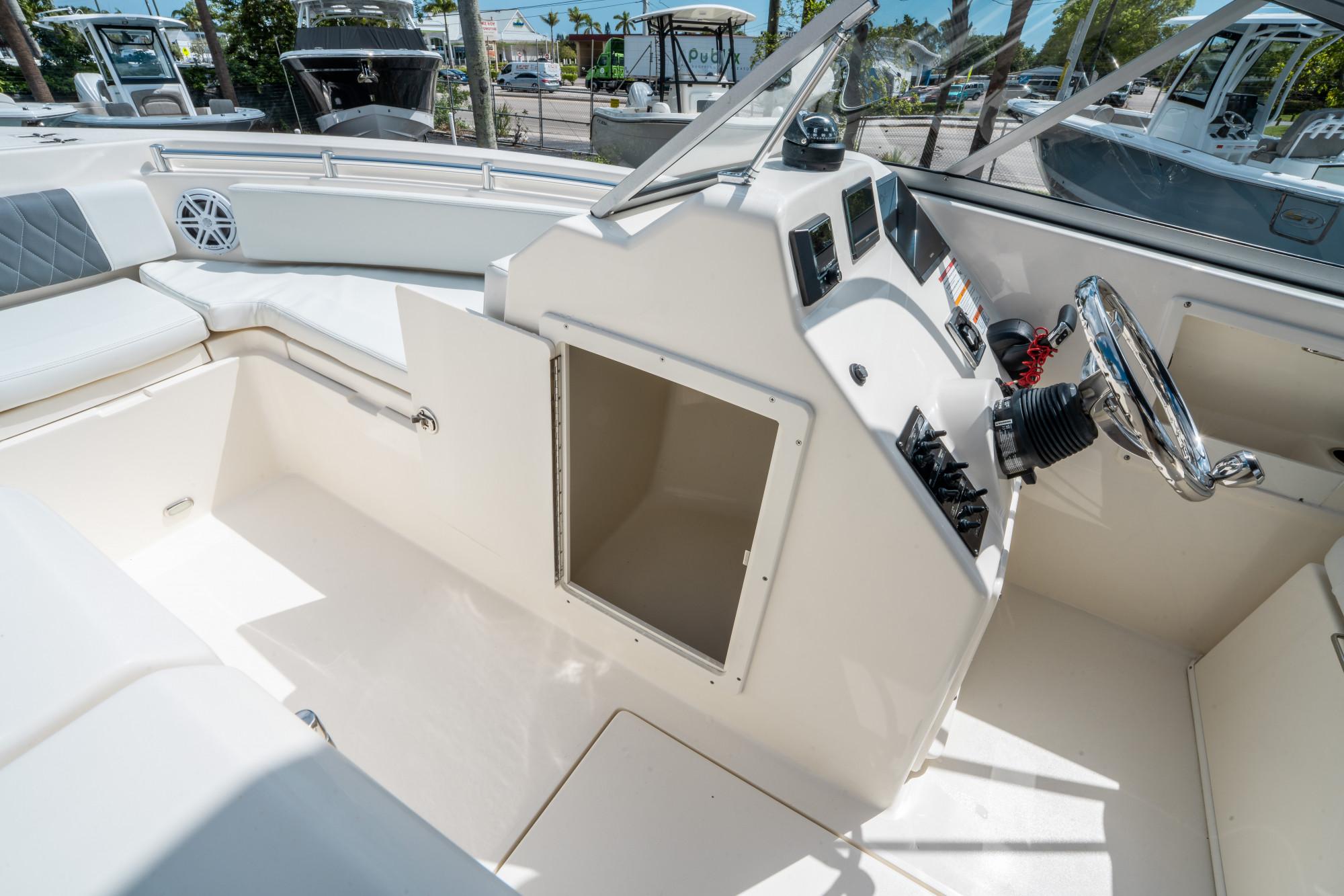 2024 Cobia 220 Dual Console - 23